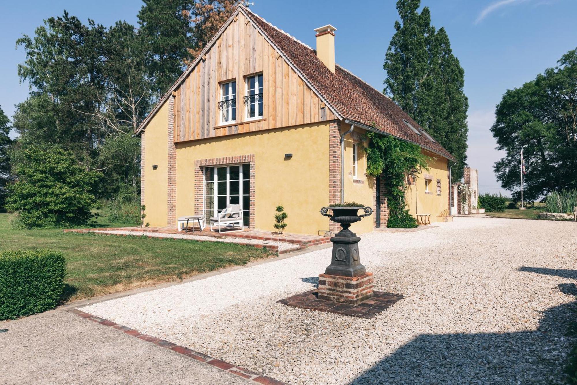 Hotel Les Callots - Maison D'Hotes Champignelles Exteriér fotografie